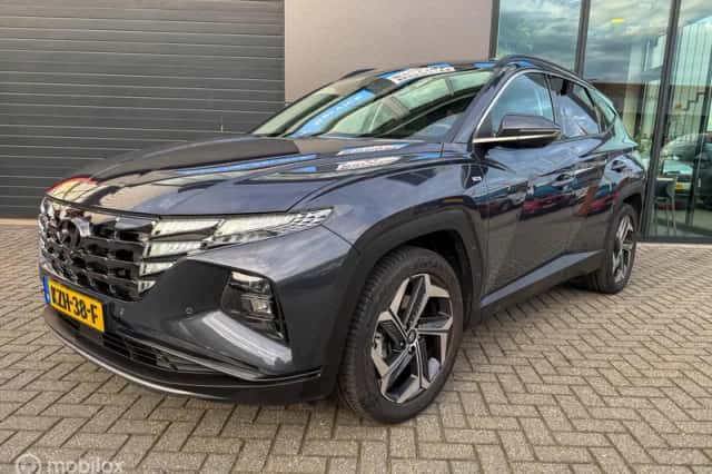 Hyundai Tucson (2023) thumbnail 2