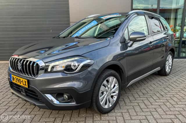 Suzuki S-Cross (2021) thumbnail 3