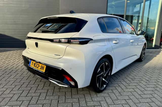 Peugeot 308 (2022) thumbnail 4
