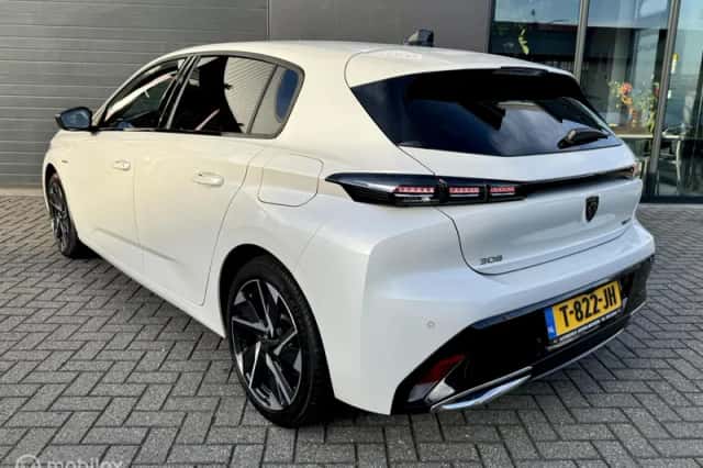 Peugeot 308 (2022) thumbnail 5