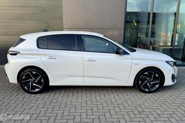 Peugeot 308 (2022) thumbnail 6