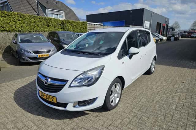 Opel Meriva (2015) thumbnail 1