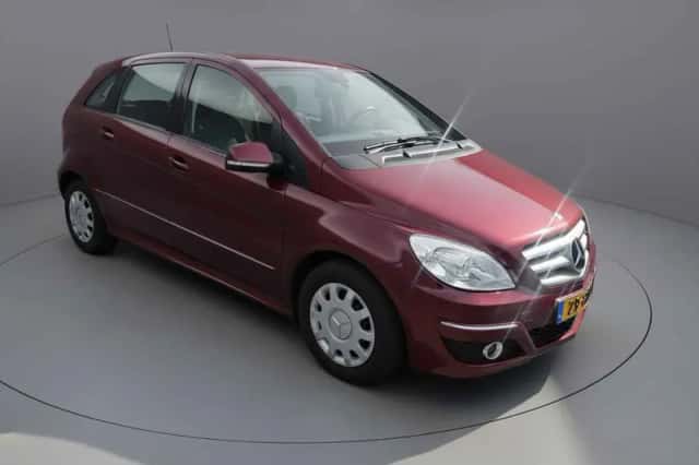 Mercedes-Benz B-Klasse (2009) thumbnail 3