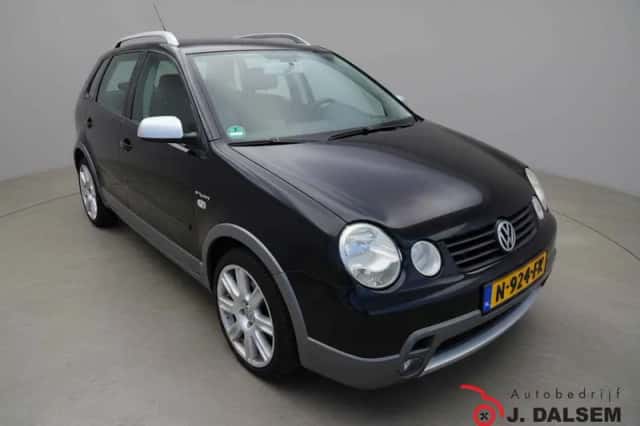 Volkswagen Polo (2004) thumbnail 3