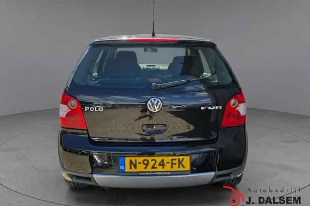Volkswagen Polo (2004) thumbnail 6