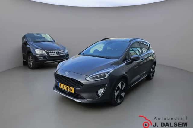 Ford Fiesta (2021) thumbnail 4