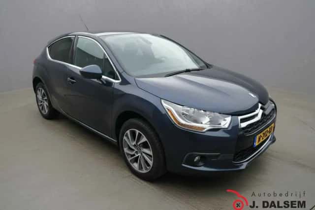 Citroën DS4 (2015) thumbnail 3