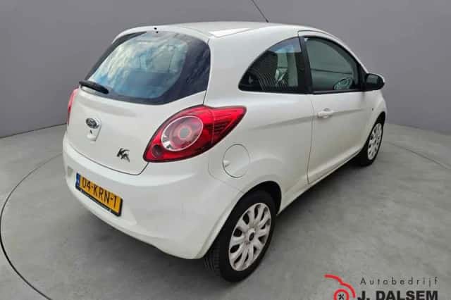 Ford Ka (2010) thumbnail 6