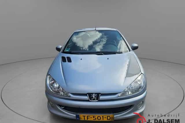 Peugeot 206 (2007) thumbnail 5