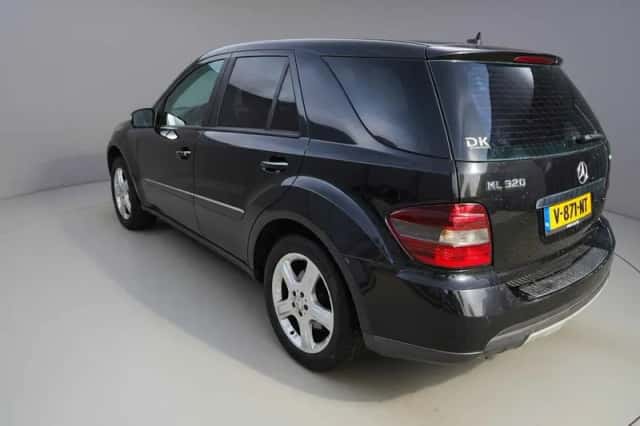 Mercedes-Benz M-Klasse (2006) thumbnail 5