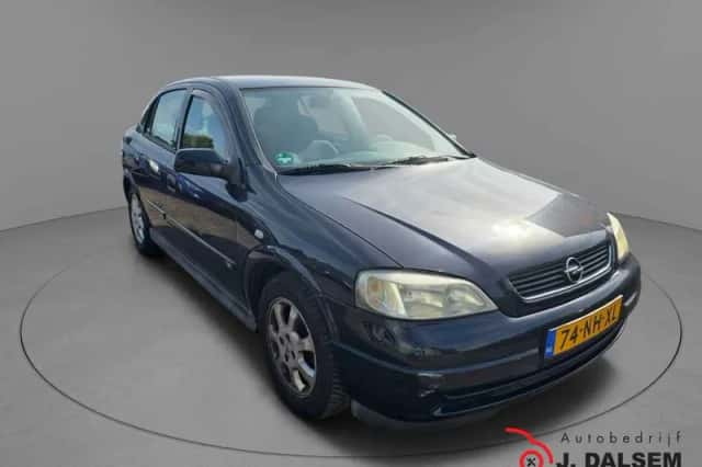 Opel Astra (2003) thumbnail 3