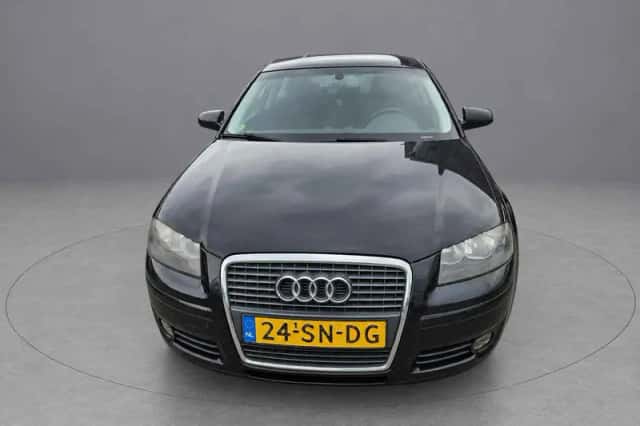 Audi A3 (2006) thumbnail 2