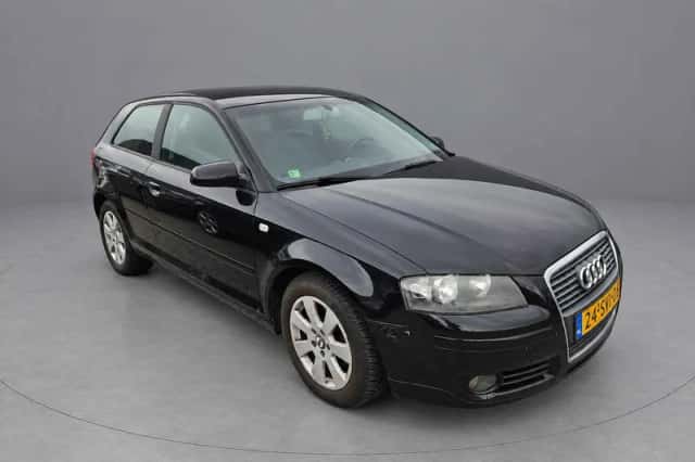 Audi A3 (2006) thumbnail 3