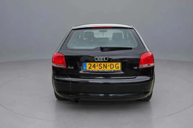 Audi A3 (2006) thumbnail 5