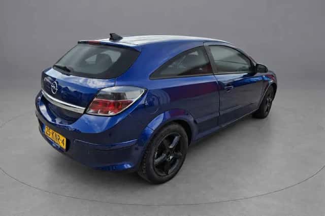 Opel Astra (2005) thumbnail 4