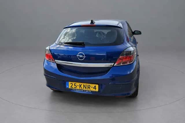 Opel Astra (2005) thumbnail 5