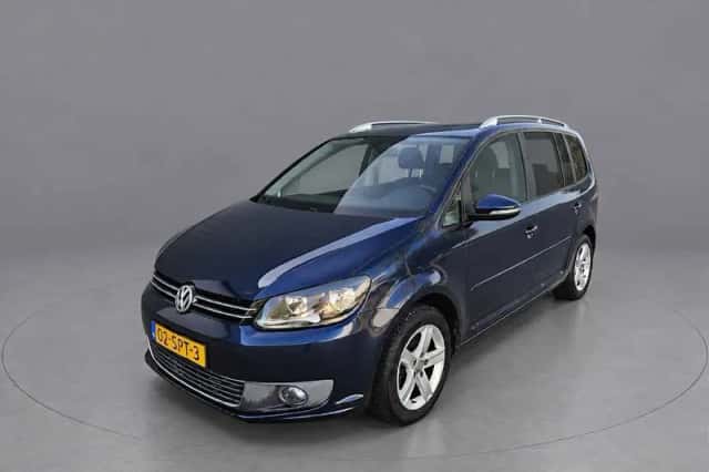 Volkswagen Touran (2011) thumbnail 1
