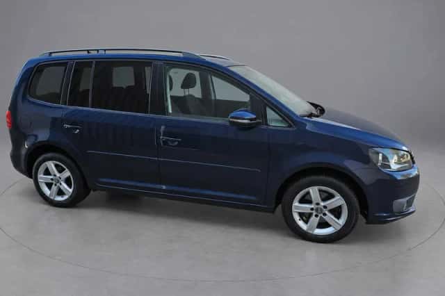 Volkswagen Touran (2011) thumbnail 4