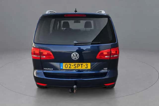Volkswagen Touran (2011) thumbnail 6
