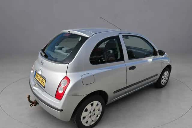 Nissan Micra (2007) thumbnail 5