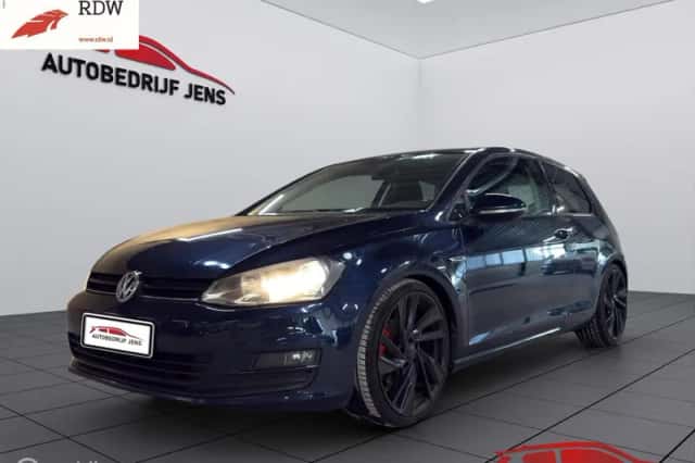 Volkswagen Golf (2013) thumbnail 1