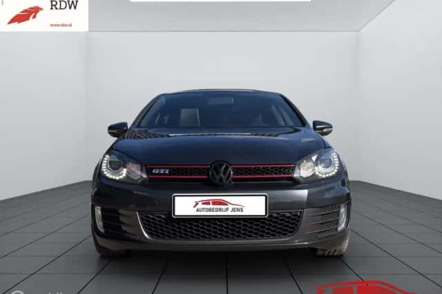 Volkswagen Golf (2014) thumbnail 2