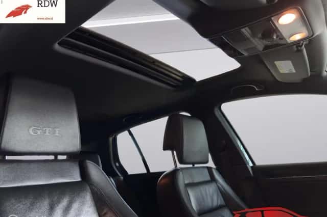 Volkswagen Golf (2014) thumbnail 4