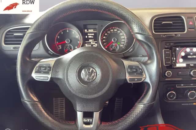Volkswagen Golf (2014) thumbnail 5