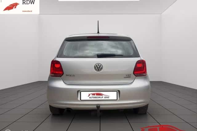 Volkswagen Polo (2013) thumbnail 5