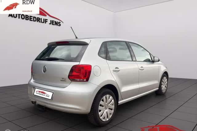 Volkswagen Polo (2013) thumbnail 6