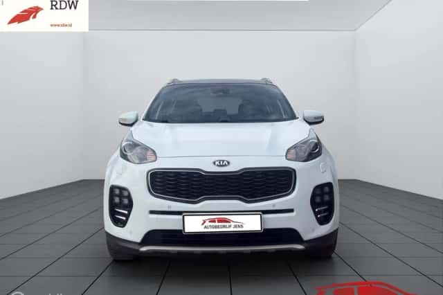 Kia Sportage (2017) thumbnail 2