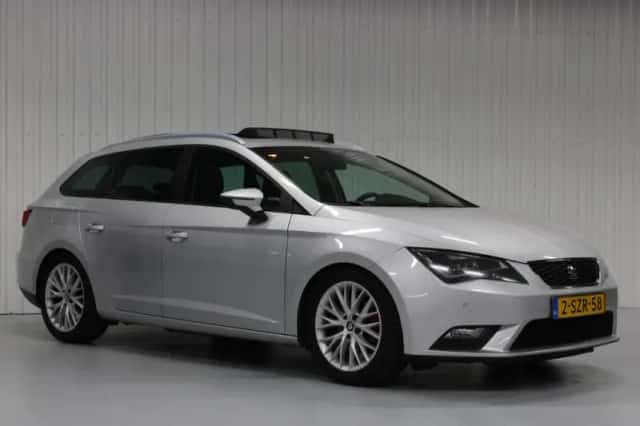 SEAT Leon (2014) thumbnail 3