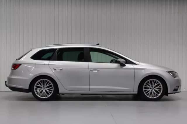 SEAT Leon (2014) thumbnail 5