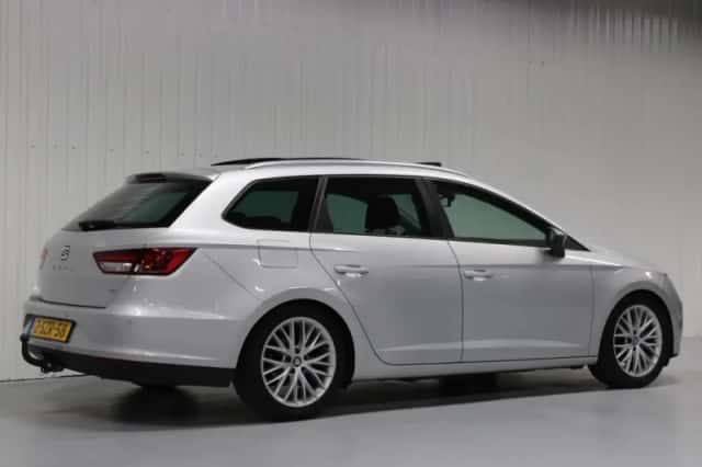 SEAT Leon (2014) thumbnail 6