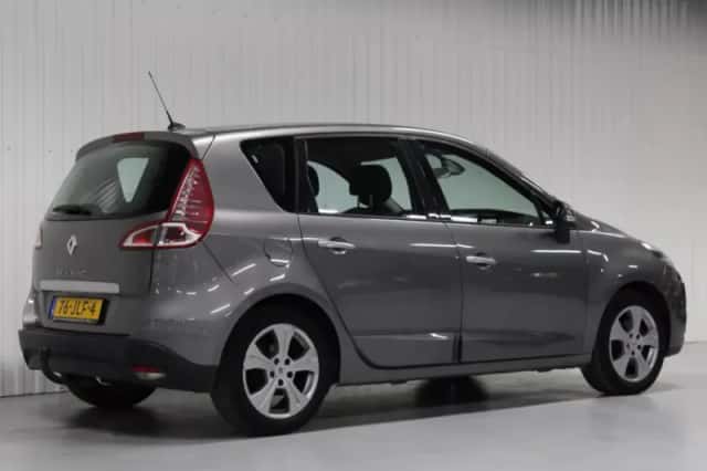 Renault Scénic (2009) thumbnail 6