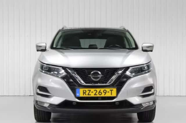 Nissan Qashqai (2018) thumbnail 2