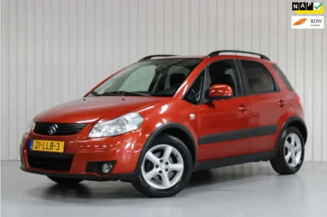 Suzuki SX4 (2010) thumbnail 1