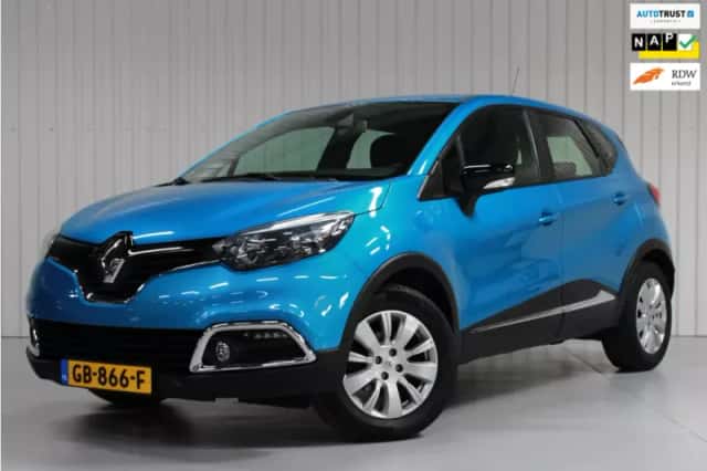 Renault Captur (2015) thumbnail 1