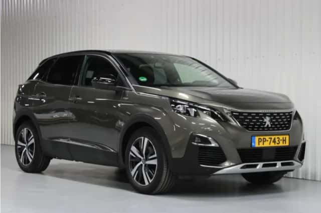 Peugeot 3008 (2017) thumbnail 4