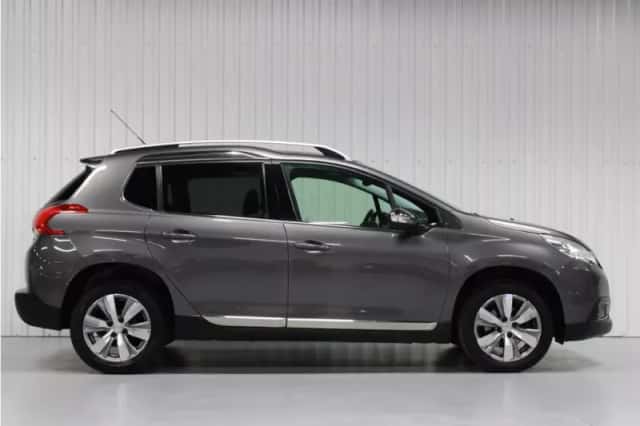 Peugeot 2008 (2016) thumbnail 5