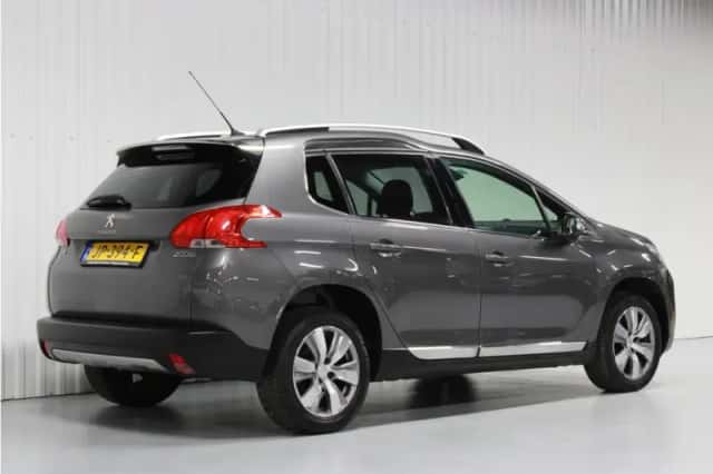 Peugeot 2008 (2016) thumbnail 6