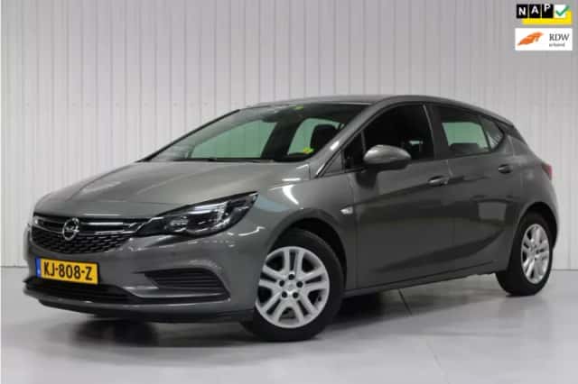 Opel Astra (2016) thumbnail 1