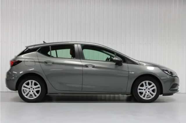 Opel Astra (2016) thumbnail 5