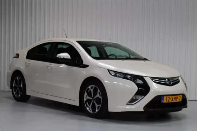 Opel Ampera (2012) thumbnail 3