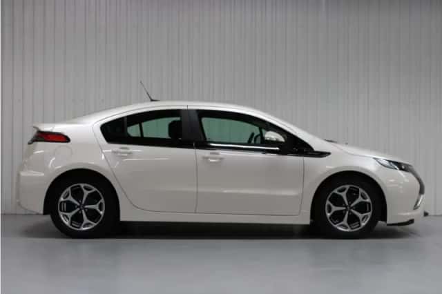 Opel Ampera (2012) thumbnail 5