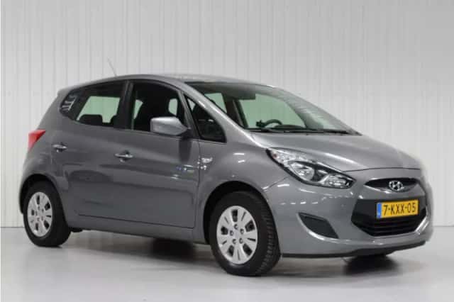 Hyundai ix20 (2012) thumbnail 3