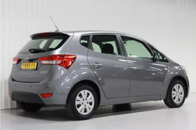 Hyundai ix20 (2012) thumbnail 6