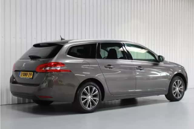 Peugeot 308 (2014) thumbnail 6