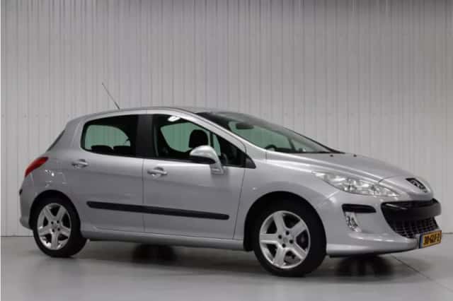 Peugeot 308 (2008) thumbnail 3