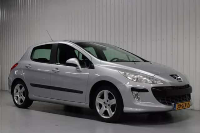 Peugeot 308 (2008) thumbnail 4